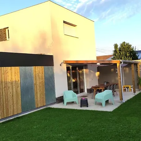 Vakantiehuis La Pause Au Cub, Maison Cubique Confort *